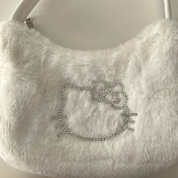Forever 21 x Hello Kitty Shoulder Bag - Picture 1 of 4